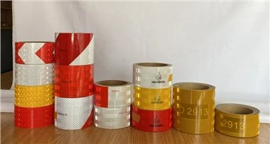 Tejp li jirrifletti li jwaħħal waħdu